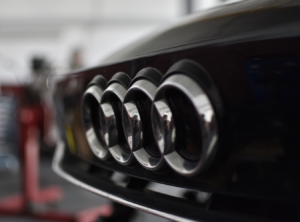 Frontal - latas para su carro - audi